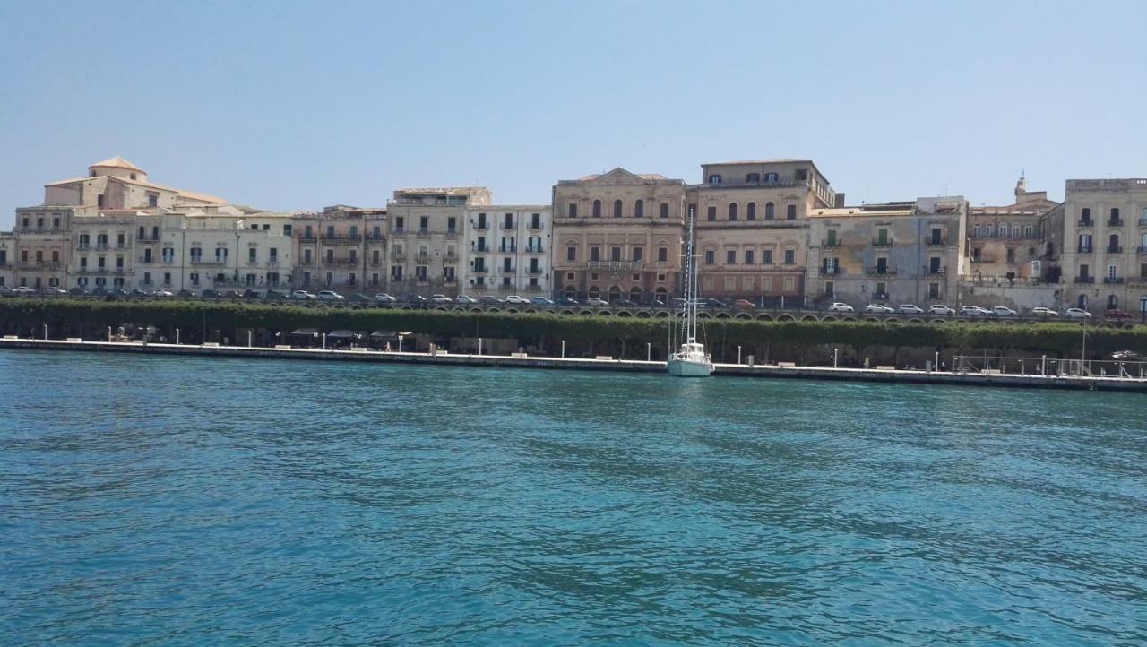Calarossa Residence سيراكوزا المظهر الخارجي الصورة